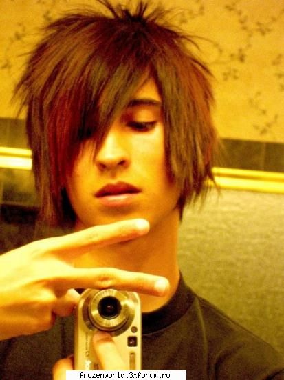 Emo boys - se gasesc multe poze p ->>park asha - Emo pics